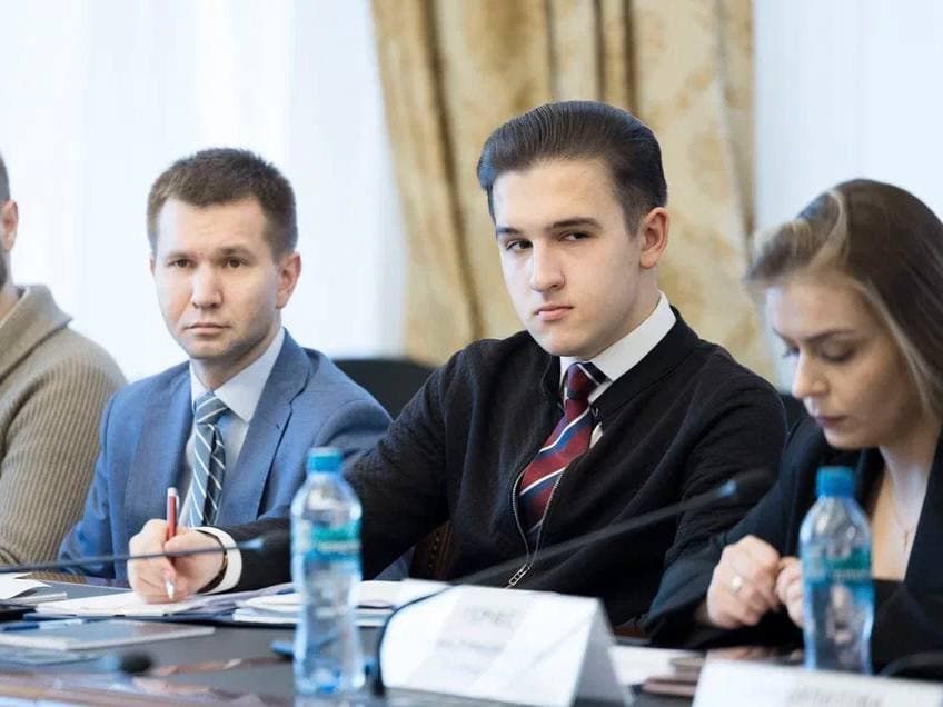 Совещание по молодёжной политике
